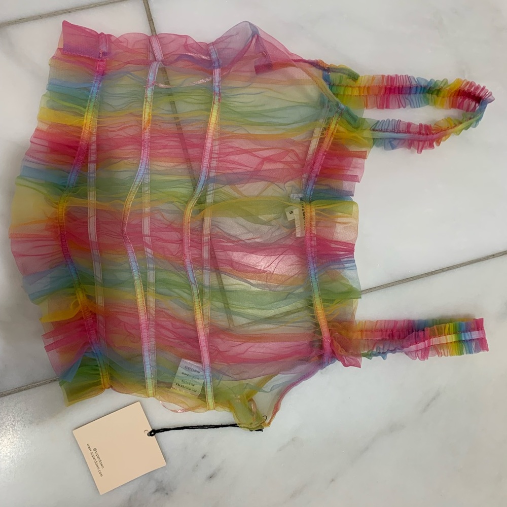 SUPERDOWN- Lo Ruched Top Rainbow
